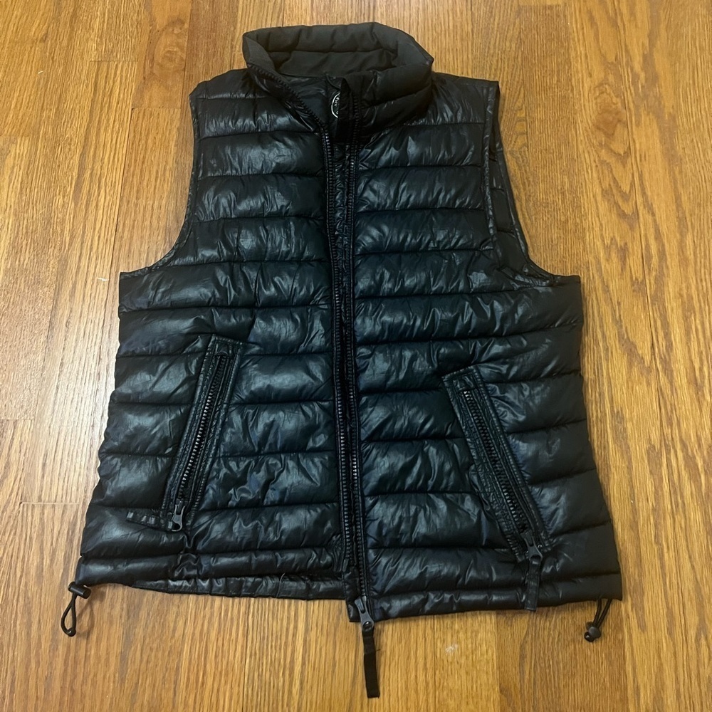American Eagle Outfitters Women’s Vest Size Medium